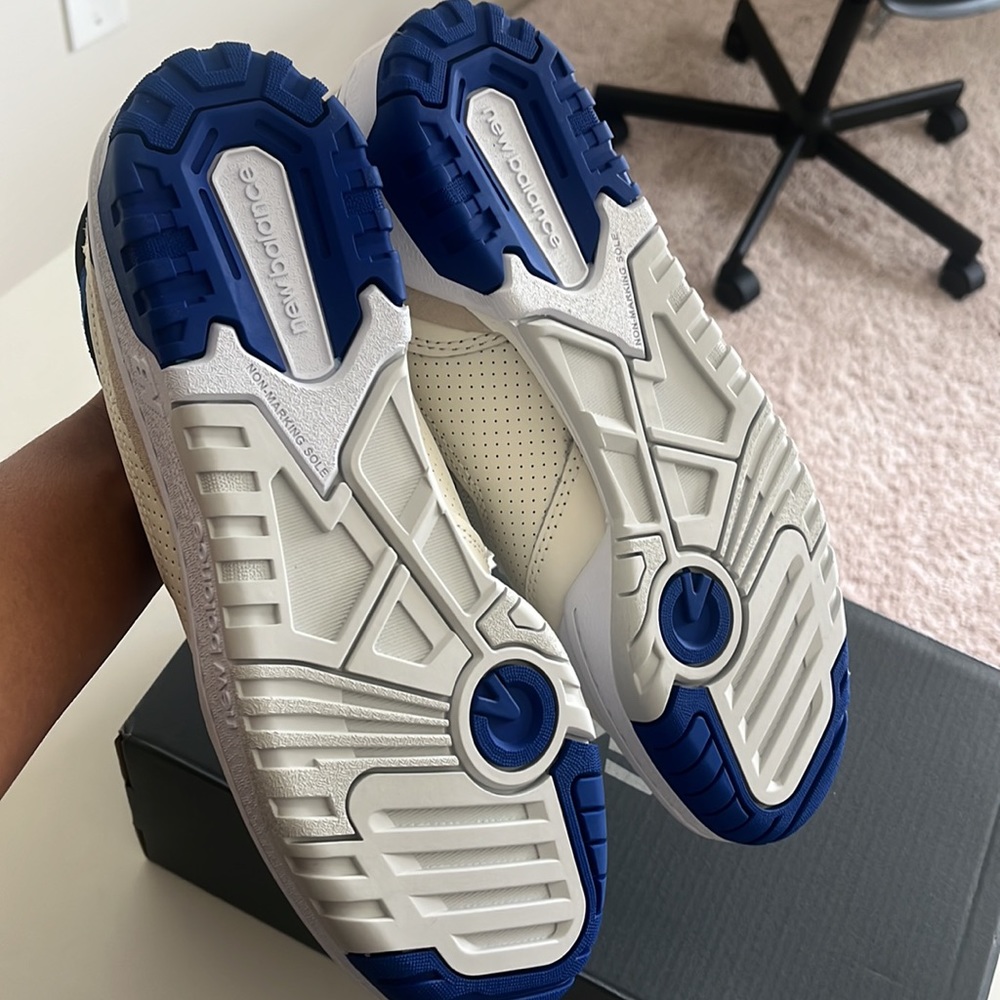 NEW BALANCE 550 size 8 mens nwt never worn💙💙💙 - Picture 4 of 6